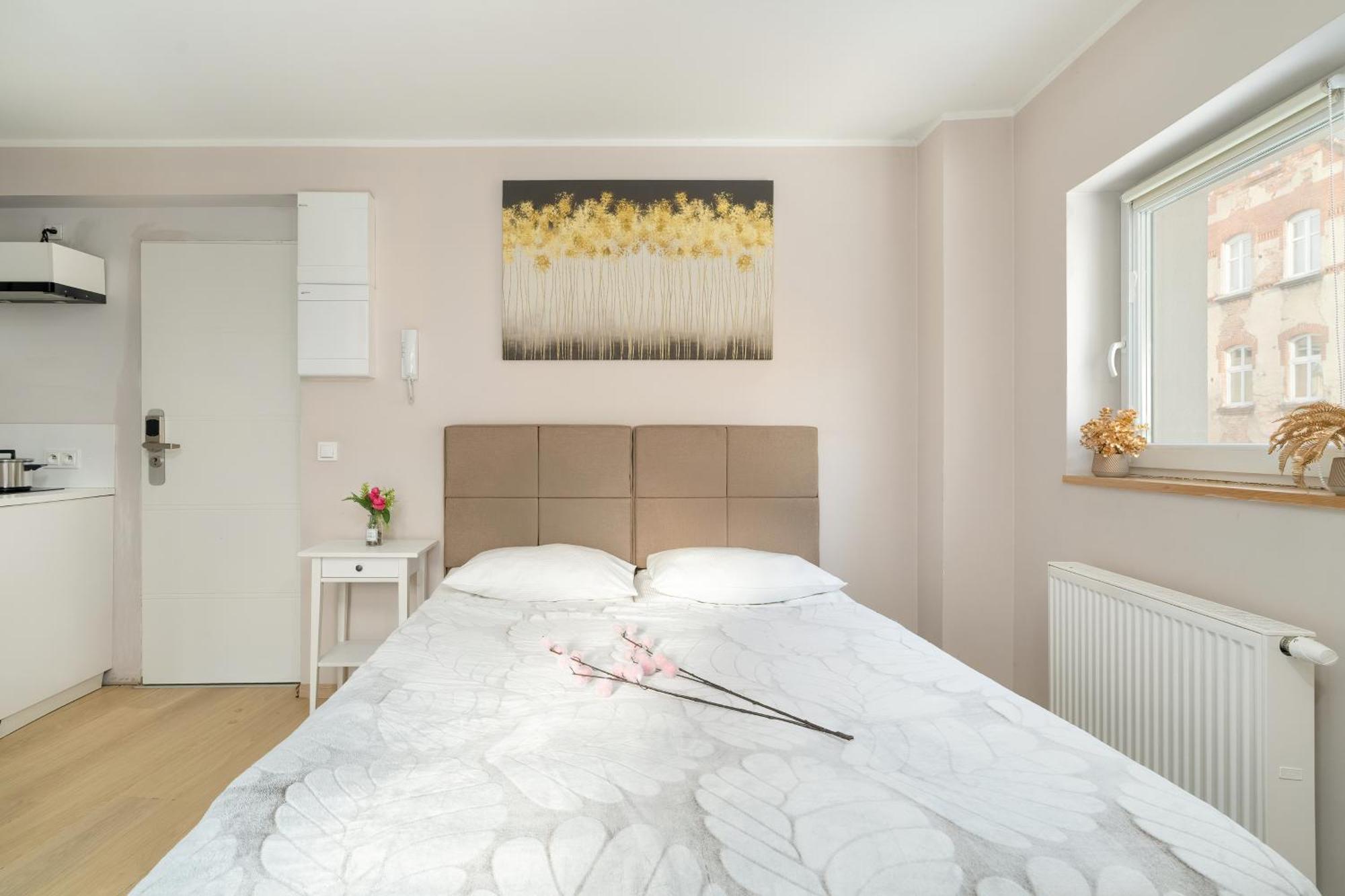 Stylowe I Eleganckie Studia Very Berry W Poznaniu By Noclegi Renters Exterior photo
