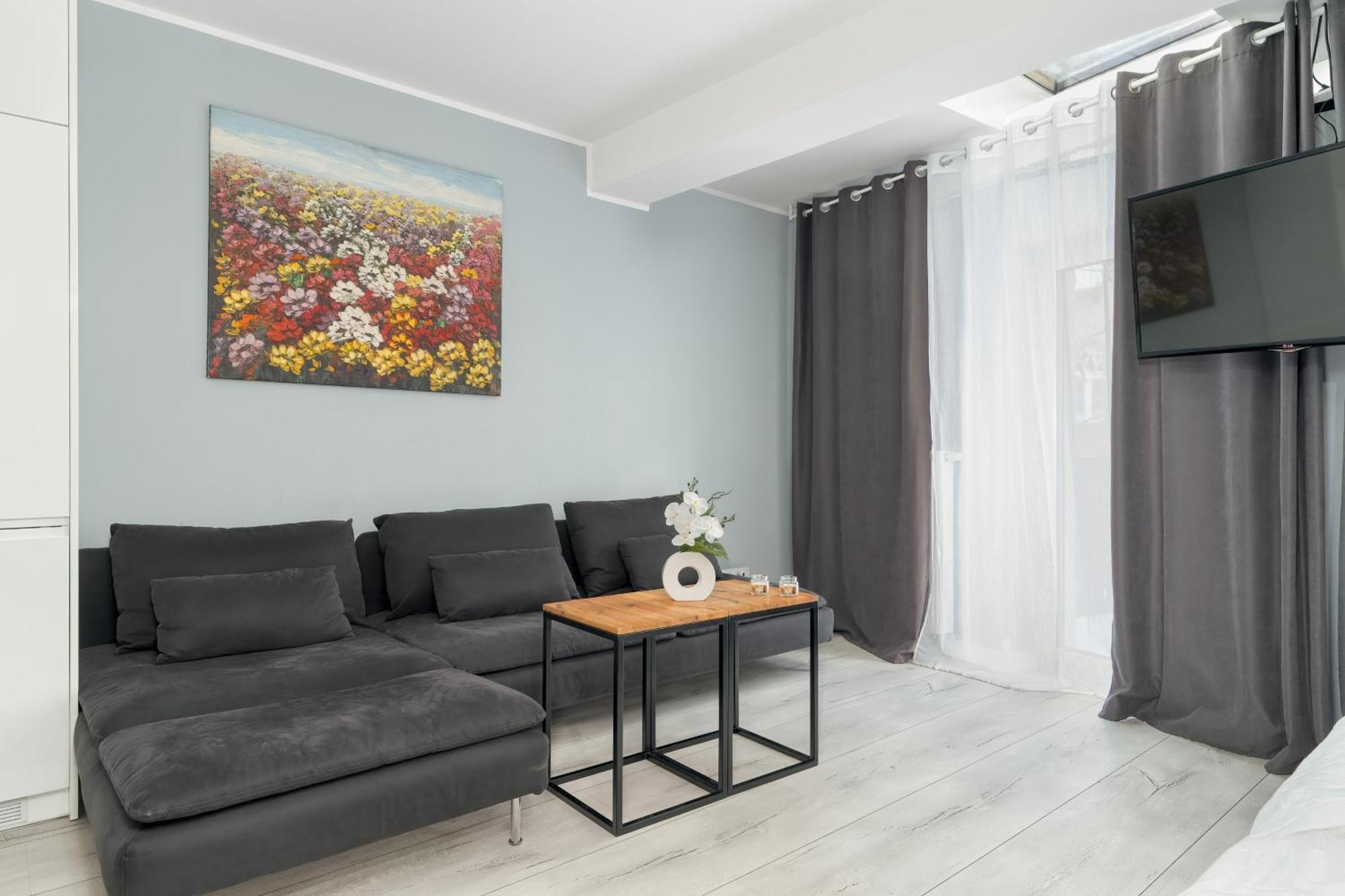 Stylowe I Eleganckie Studia Very Berry W Poznaniu By Noclegi Renters Exterior photo